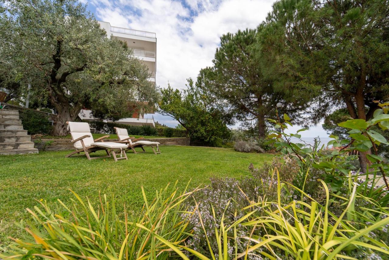 Villa Elia Kavala - Mediterranean Holiday Villa PalaiónTsiflíkion Exterior foto